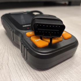 OBD II Сканер V520